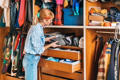 Essential Tips for Organizing and Decluttering Your Wardrobe