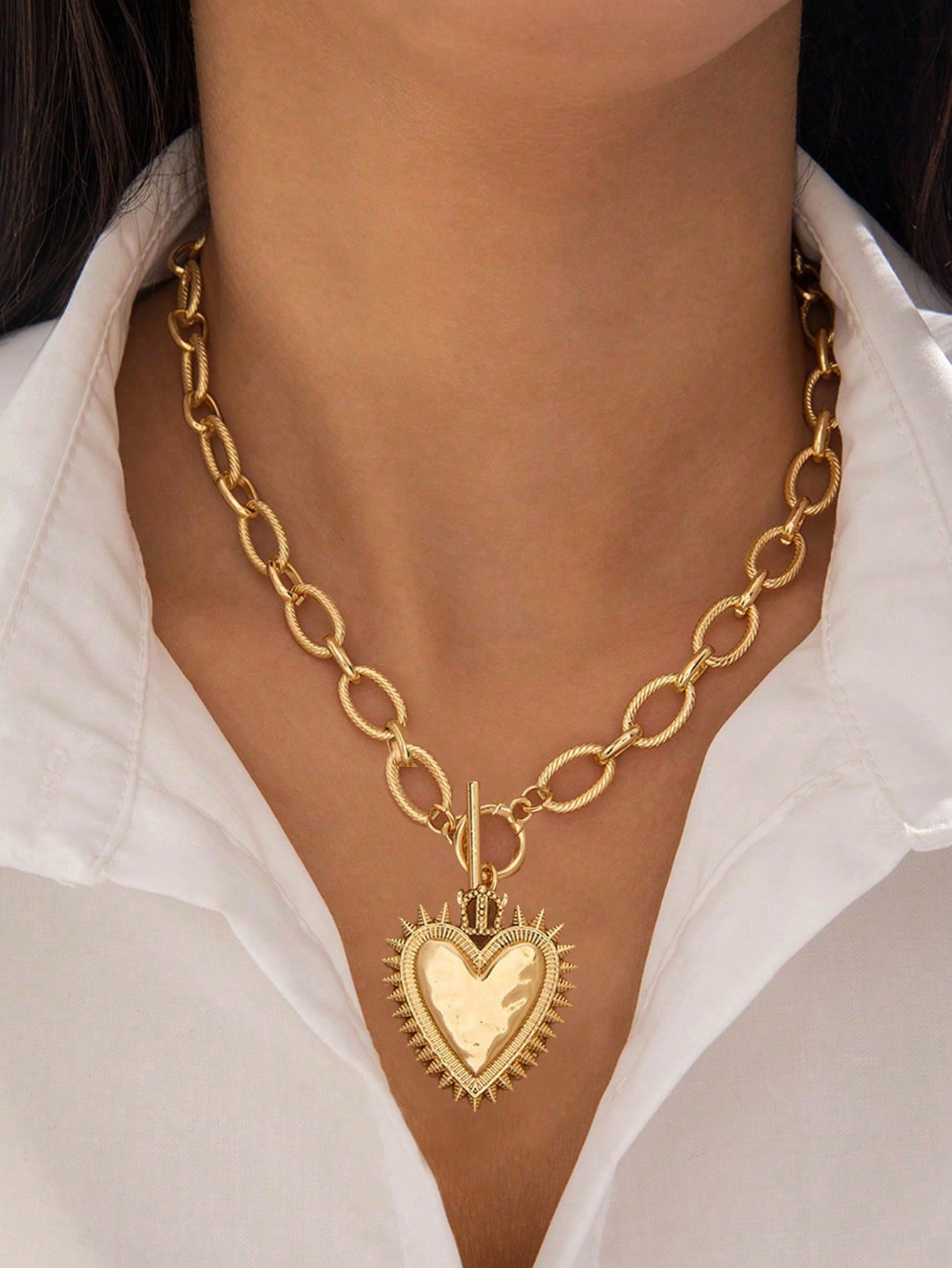 GOLD HEART NECKLACE