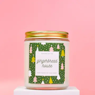 GINGERBREAD HOUSE CANDLE